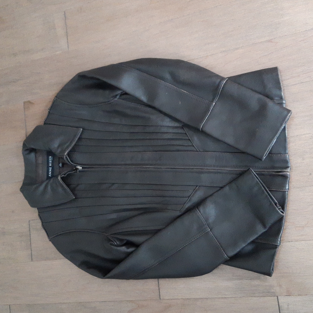 Anne Klein genuine leather jacket